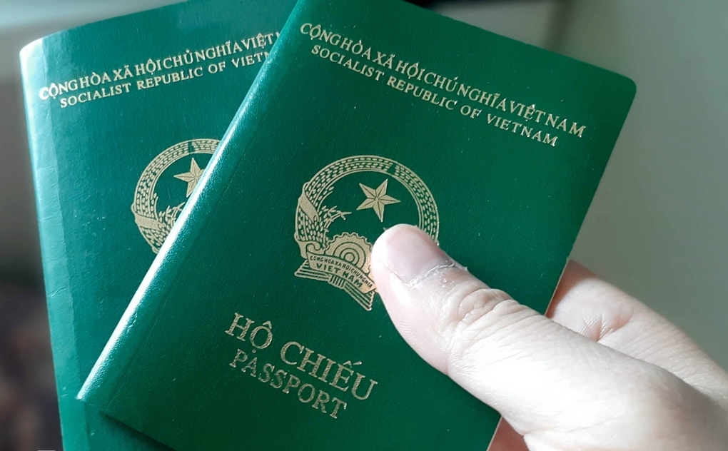 Quê quán khác nơi sinh thì ghi thế nào trên hộ chiếu?